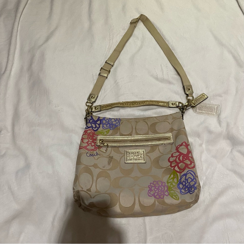 SOLD ‼️ Coach Poppy Floral Sateen Purse